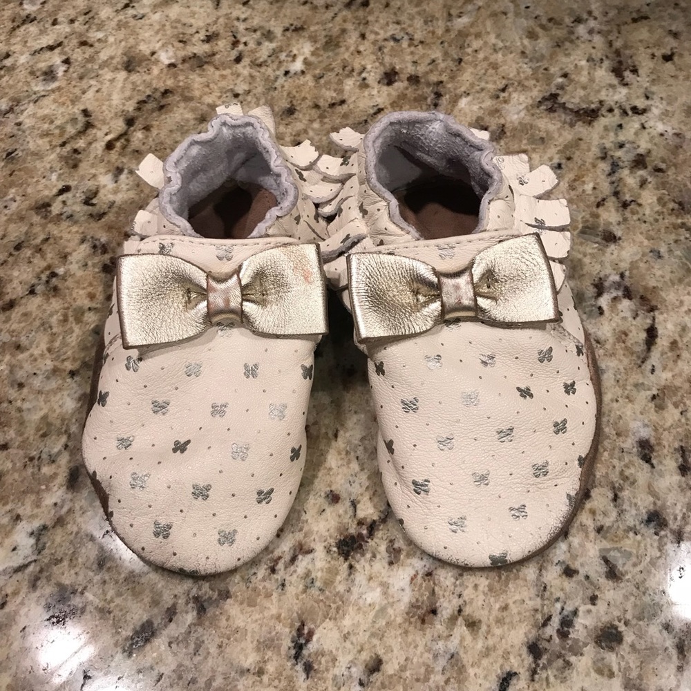 Robeez sz 12-18 month old slippers